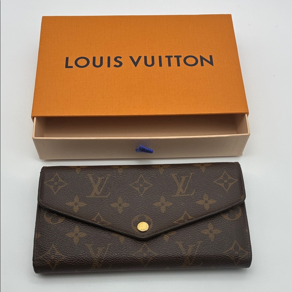 Louis Vuitton Brown Sarah envelope style Monogram Women's Wallet with box
